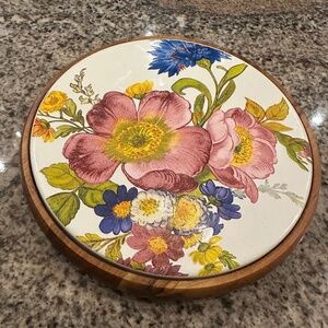 White Flower Market Trivet